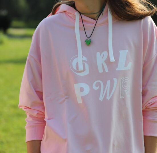 Laisvo stiliaus džemperis "GRL PWR"